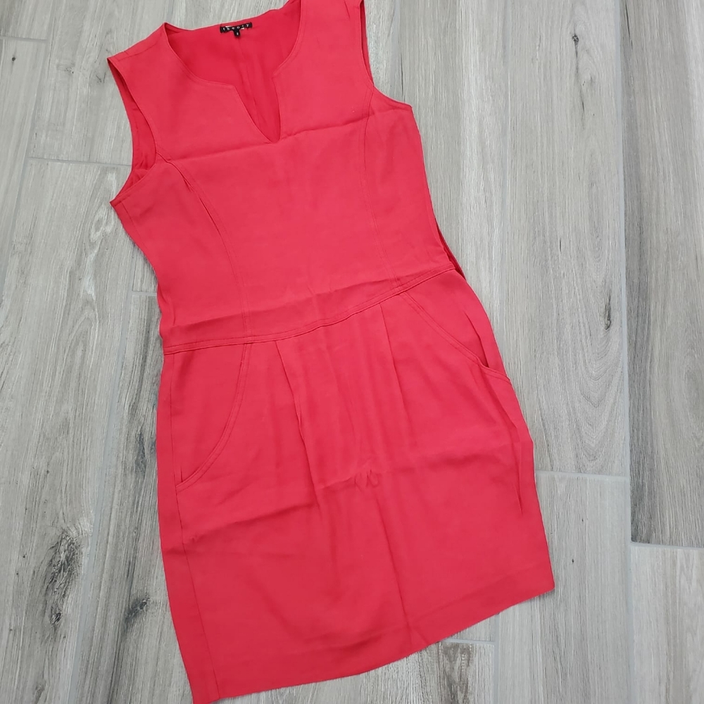 Theory red sleeveless dress sz 2